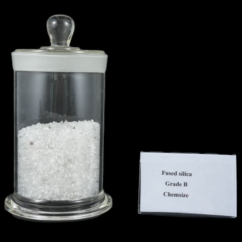 Grade B fused silica sand with slight black spots or thread-like black lines